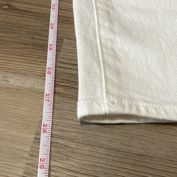 Universal Thread Mid-Rise 80's Slim Fit Jeans White Womens size 4R NWT - Picture 9 of 16